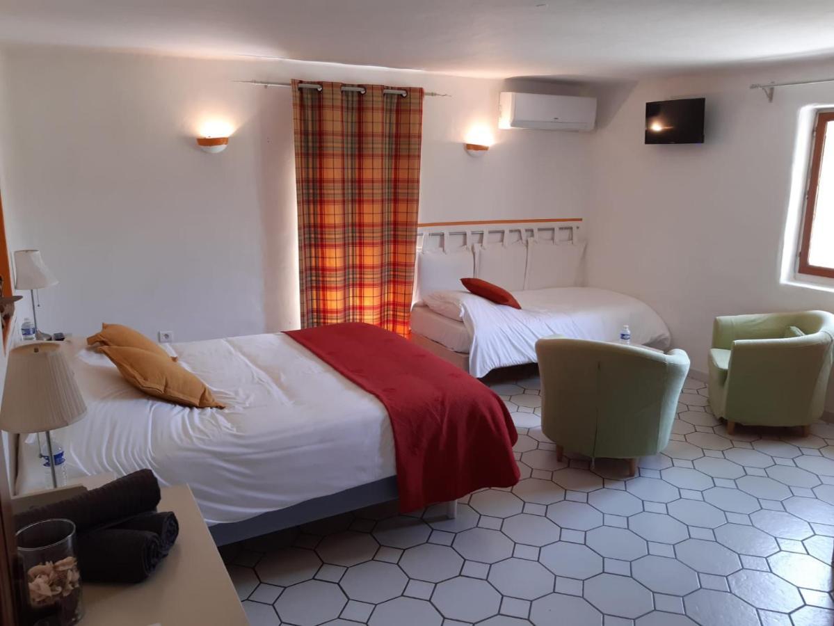 Le Vieux Platane Hotel Cairanne Exterior photo
