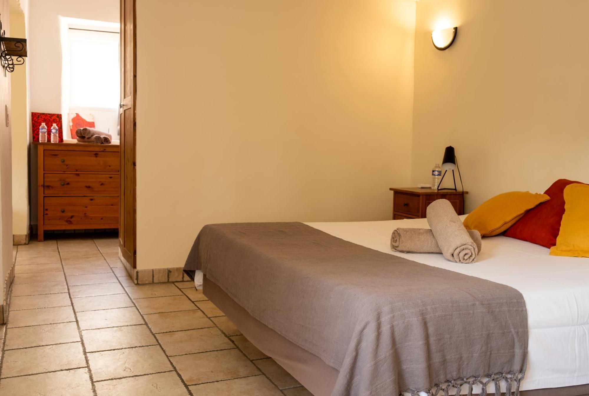 Le Vieux Platane Hotel Cairanne Exterior photo
