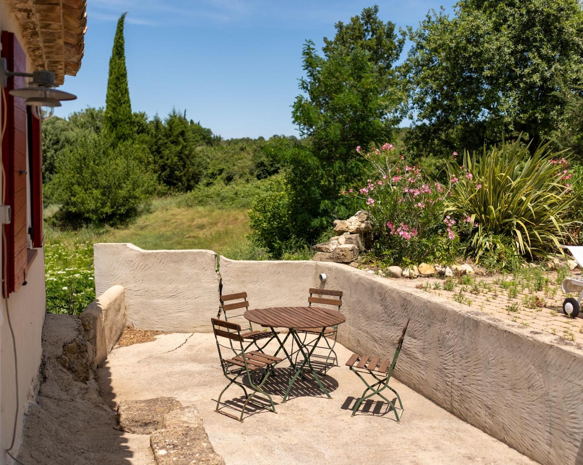 Le Vieux Platane Hotel Cairanne Exterior photo